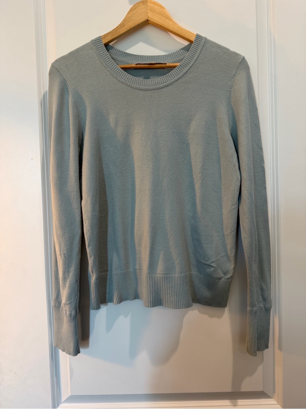 LOFT Light Blue Lightweight Crewneck Sweater Women's Small Soft Knit